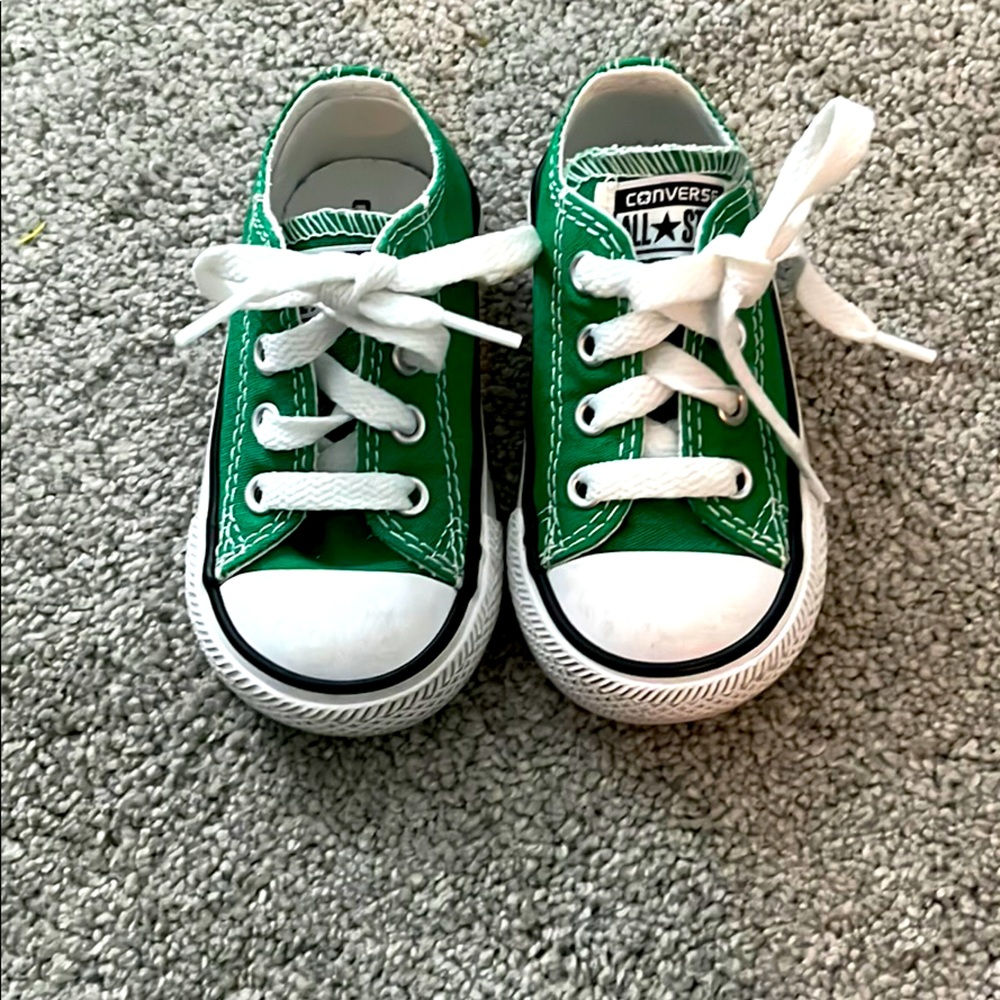 Toddler converse shoes